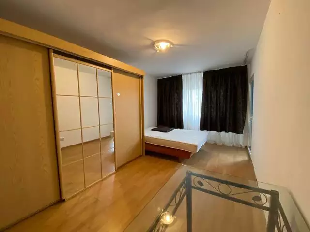 Apartament de inchiriat 3 camere decomandate,  str. Aurel Vlaicu