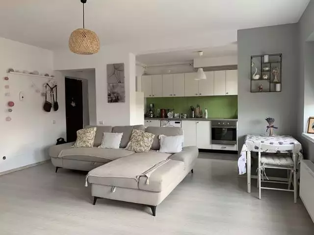 Apartament modern 2 camere, bloc nou, terasa 60 mp , zona Vivo