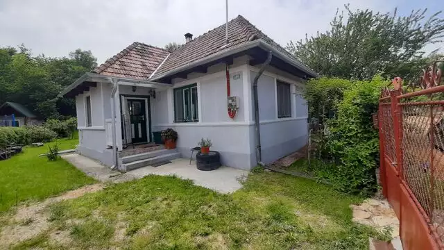 Casa individuala cu teren in sat Gheorgheni
