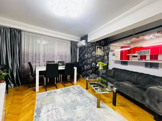 Apartament de vanzare cu 4 camere in Marasti