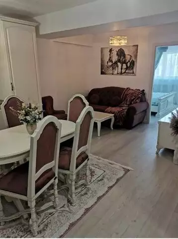 Apartament 3 camere lux 60 mp utili, panorama - Marasti