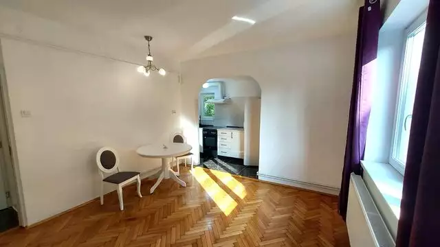 Apartament 2 camere, imobil tip Vila, Etaj 1, Zona Hotel Napoca