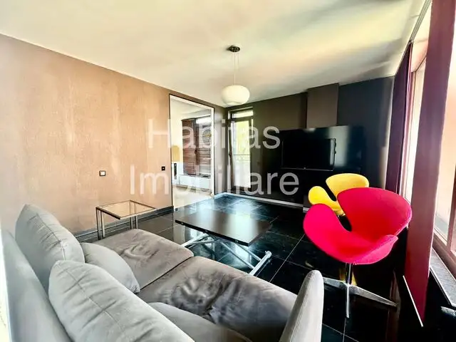 Apartament 2 camere 82 mp etaj intermediar, parcare - Plopilor