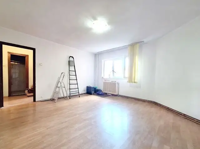Apartament 3 camere, parter, 69.49 mp, zona Ion Mester / Manastur