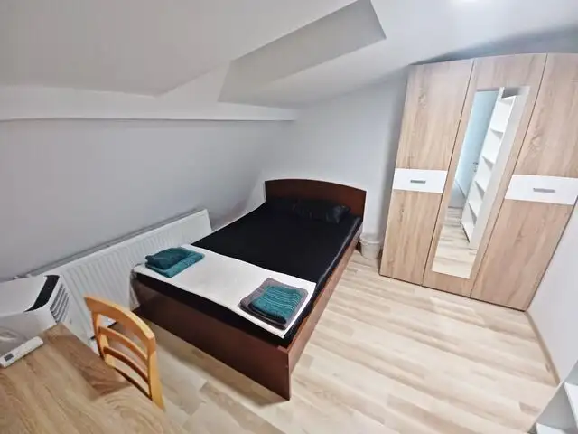 Apartament 1 camera, bloc nou, curte comuna, zona Piata Abator