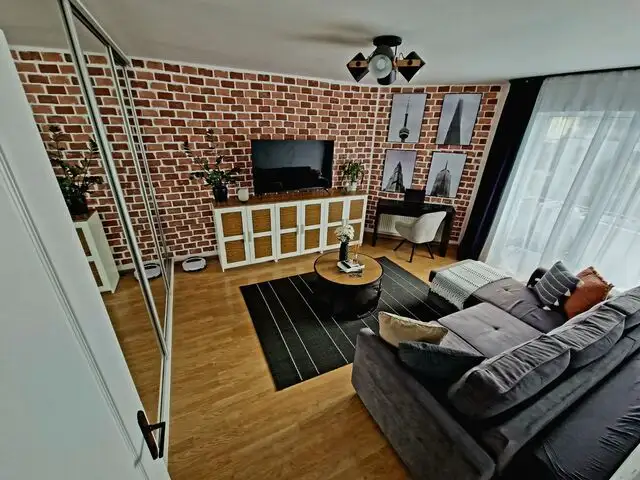 Apartament cu o camera, 37mp, etaj 3, finisat modern, zona Zorilor