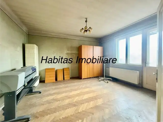 Apartament 3 camere 108 mp etaj 1 - Centru