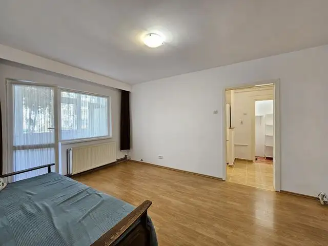 Apartament cu 3 camere, partial mobilat, zona Casa Radio, Grigorescu