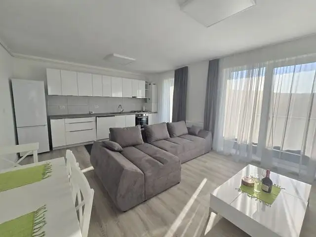 Apartament 2 camere,etaj intermediar,loc parcare, zona Corneliu Coposu