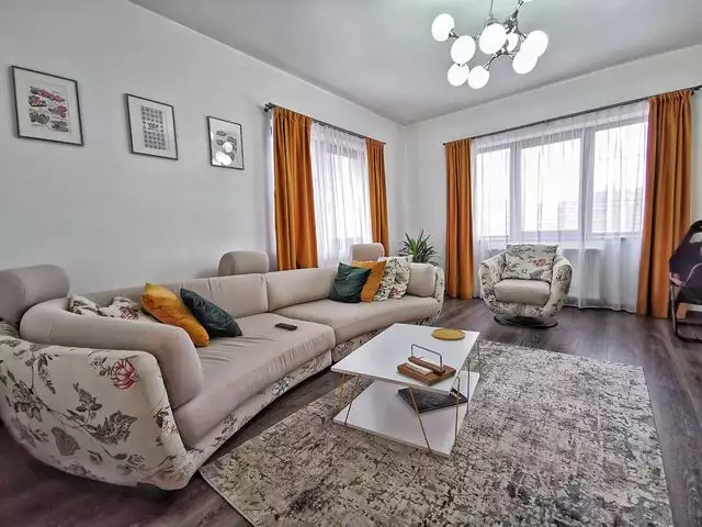 Vila cu 6 camere ideala pentru sediu de firma sau familie, Gheorgheni