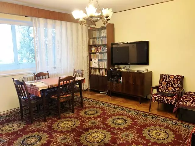 Apartament 3 camere, decomandat, zona Gradini Manastur