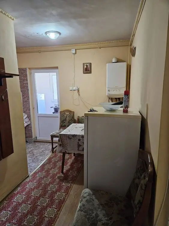 Apartament o camere, etaj  6/8, mobilat si utilat, zona Big Manastur