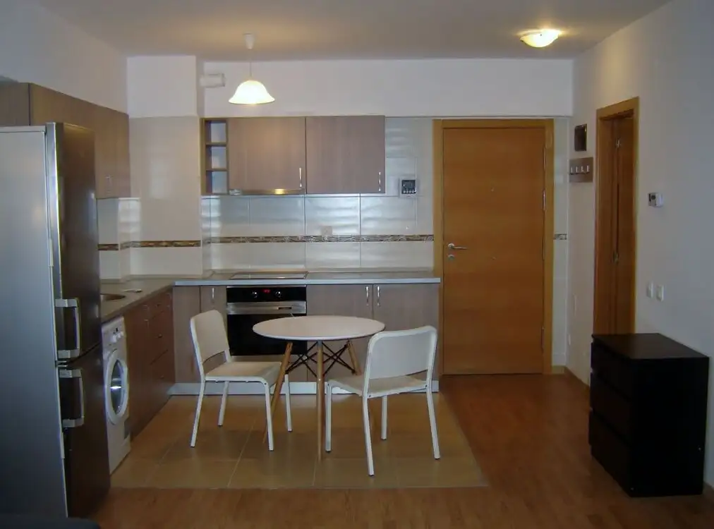 Apartament 2 camere, loc de parcare, etajul 3,  Viva City -Iulius Mall