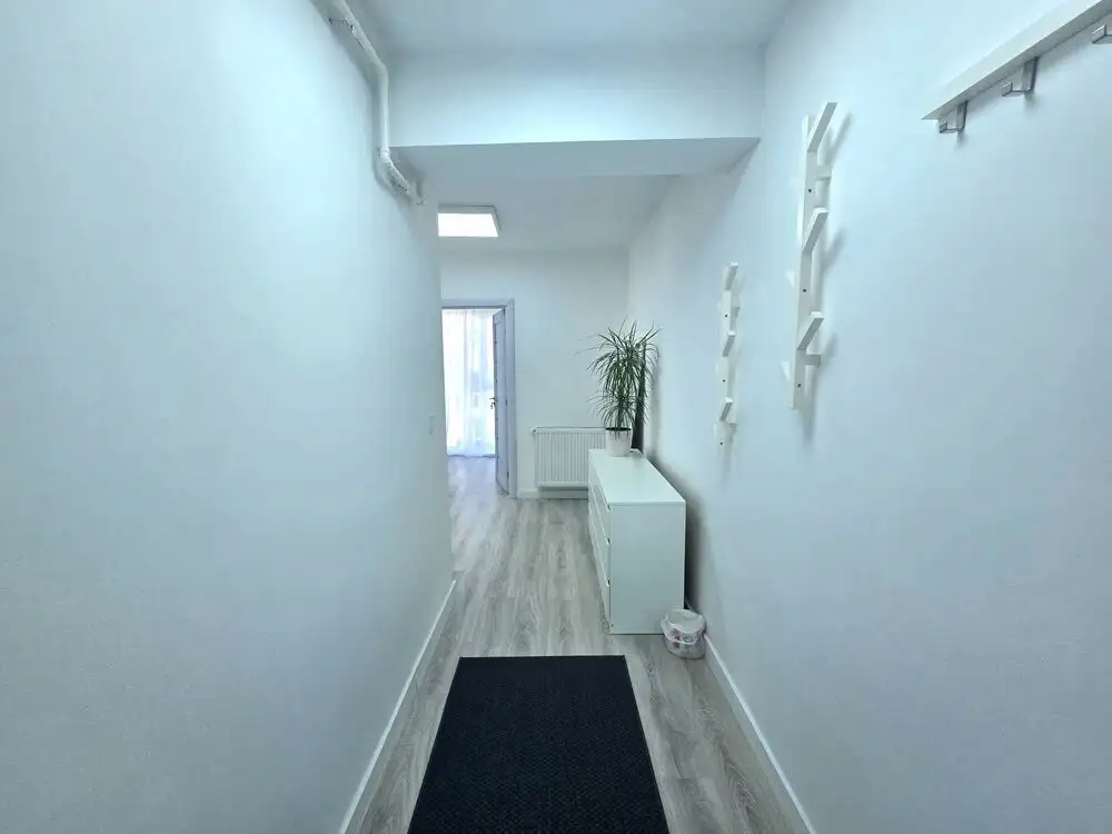 Apartament 2 camere,etaj intermediar,loc parcare, zona Corneliu Coposu