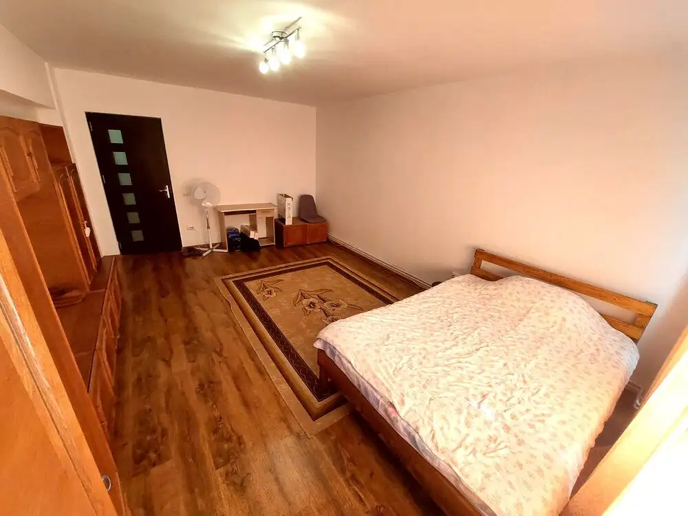 Apartament decomandat cu 2 camere, recent renovat, zona Dorobanților