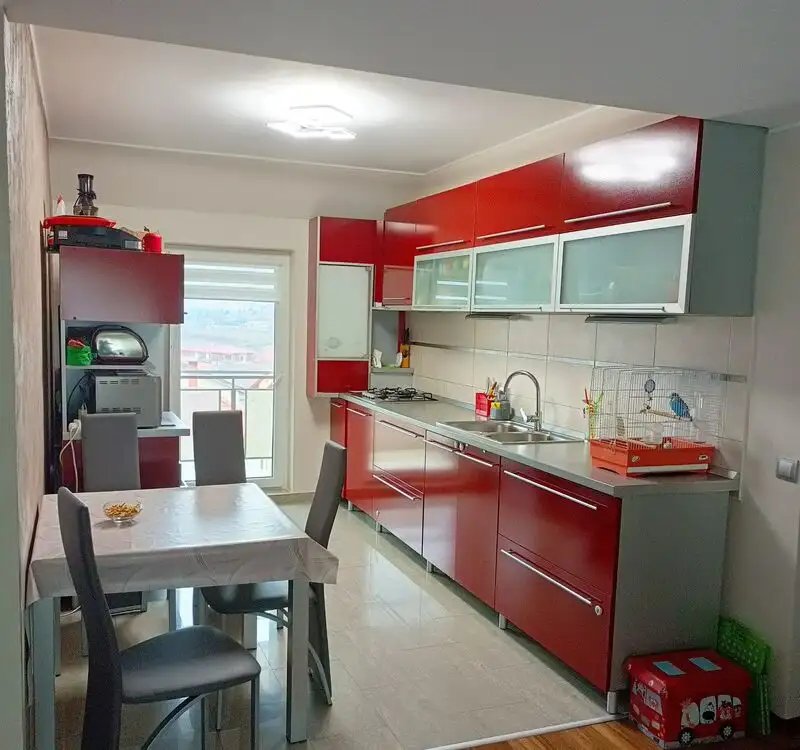 Apartament 3 camere, de vanzare, cu 2 parcari, in Manastur, Campului