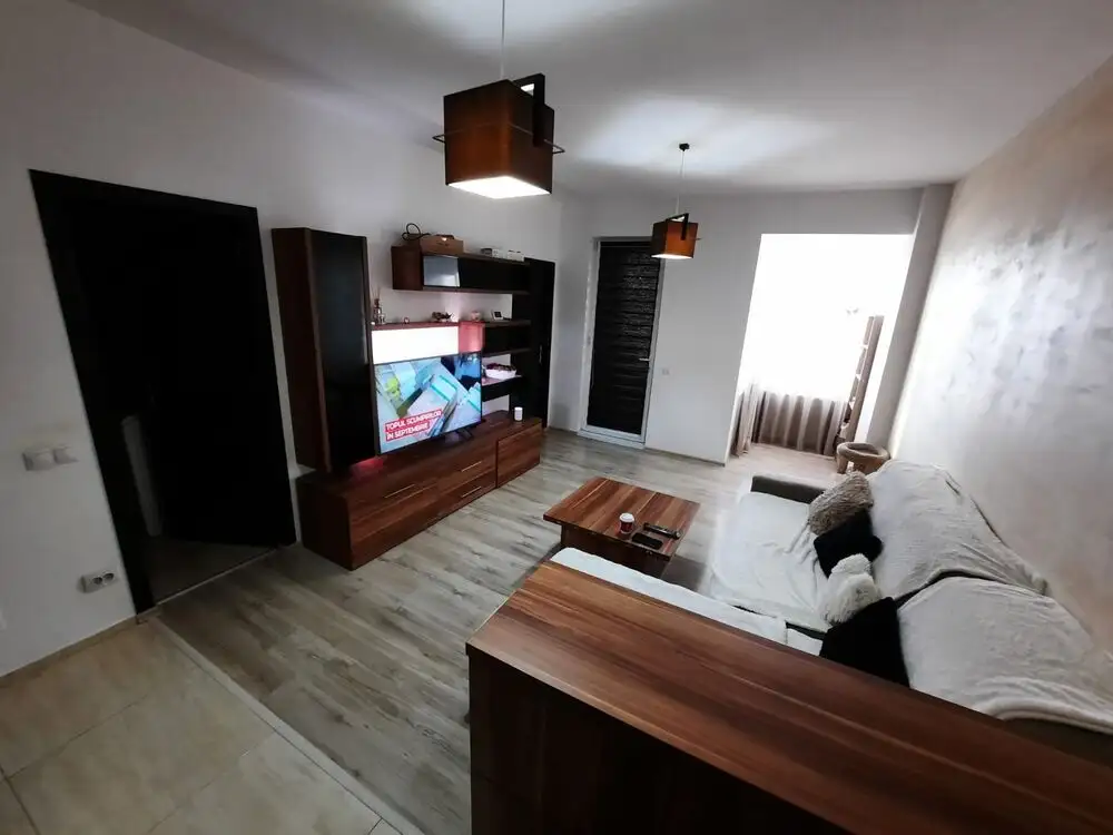 Apartament Mobilat și Utilat, 2 Camere, 50 mp, Zona Străzii Traian