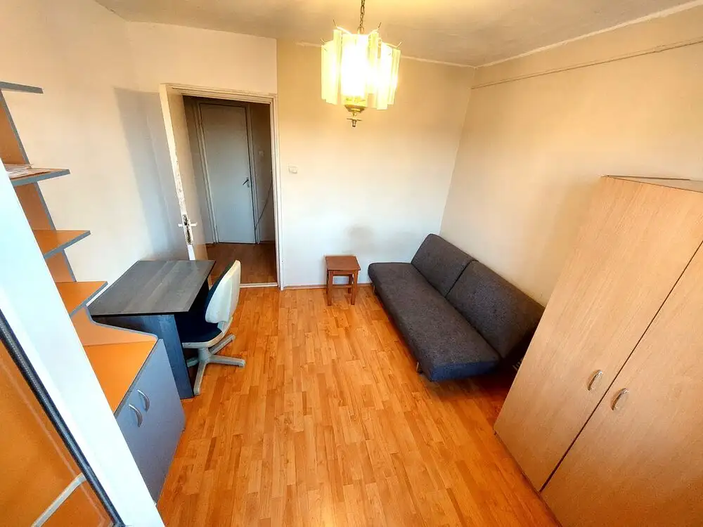 Apartament 2 camere, decomandat, zona străzii Primăverii