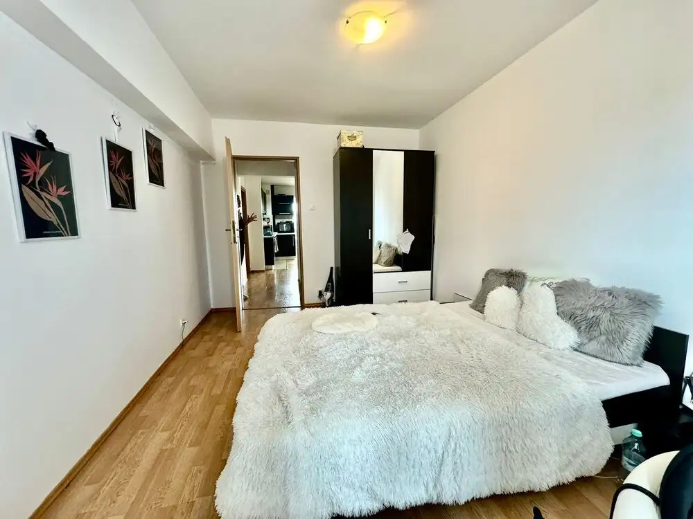 Apartament 3 camere decomandate 80 mp utili + parcare - zona Dorobanti
