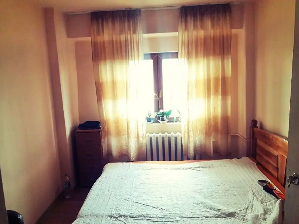 Apartament 4 camere, decomandat, 2 bai, Interservisan