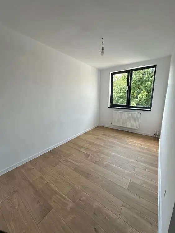 Apartament 3 camere, 56 mp, ultrafinisat, zona Sala Sporturilor