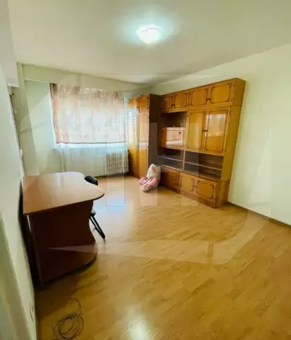 Apartament 2 camere, decomandat, etaj intermediar, OMV Marasti