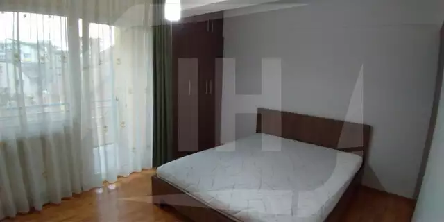 Apartament 3 camere, 74 mp, 2 bai, zona strazii Bucuresti