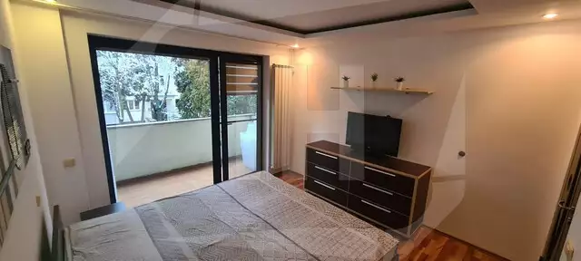Apartament 3 camere decomandate, 2 balcoane, etajul 1, zona Grigore Alexandrescu