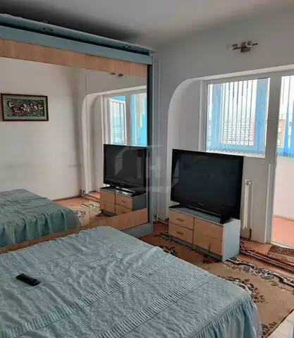 Apartament 2 camere, decomandat, zona Aurel Vlaicu