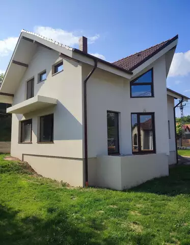Casa individuala, 140 de mp utili, 560 mp teren, zona Primariei Feleacu
