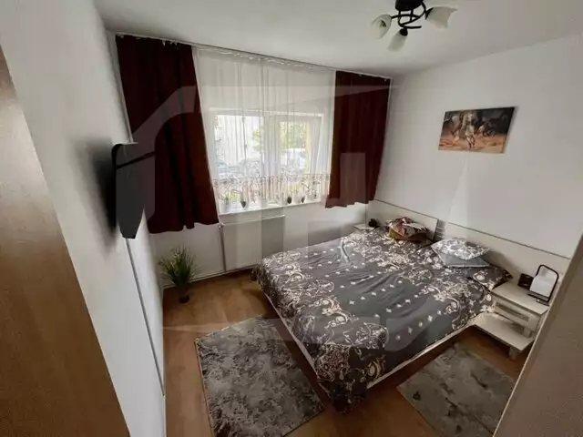 Apartament 3 camere decomandat, la cheie