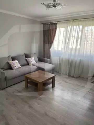 Apartament 3 camere la cheie, Manastur