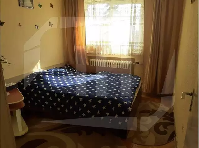 Apartament 3 camere, decomandat, zona Bucium