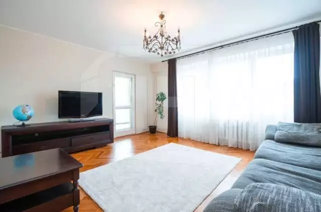 Apartament 4 camere, decomandat, prima Inchiriere, zona Titulescu