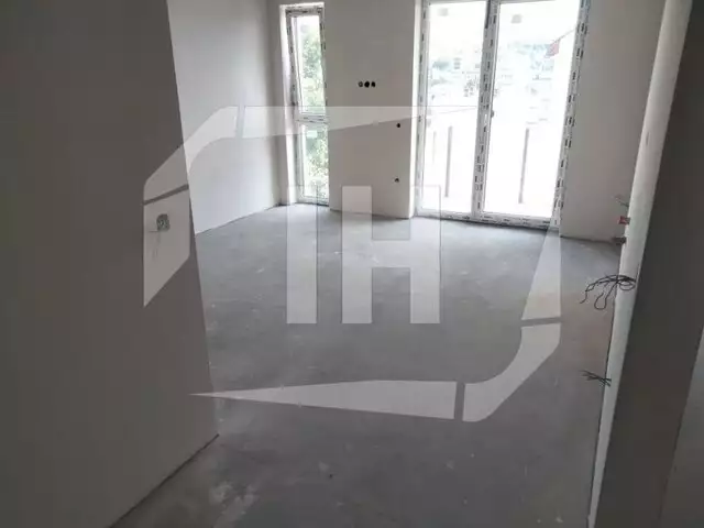 Apartament 2 camere, bloc nou, etaj intermediar