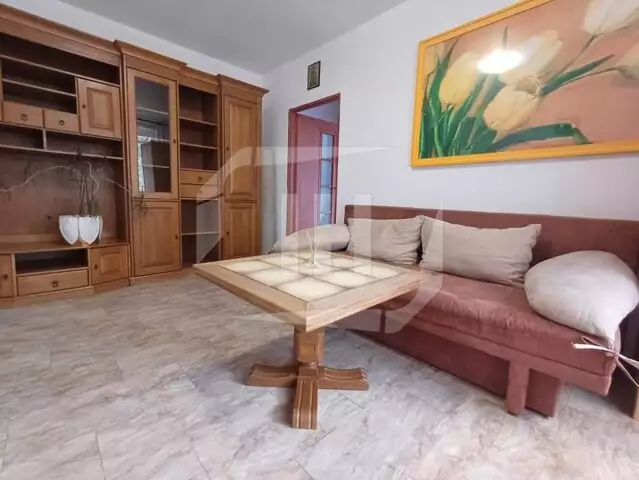 Apartament cu 3 camere, etaj intermediar. zona Iulius Mall