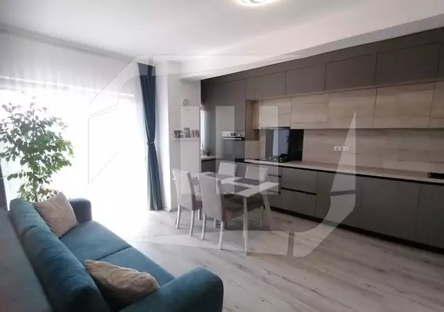 Apartament cu 2 camere, bloc nou, etaj intermediar