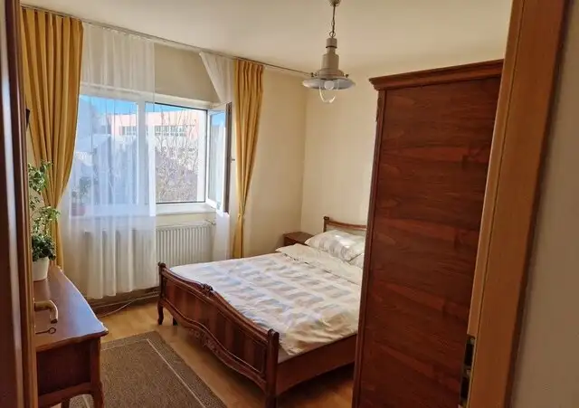 Apartament 3 camere, etaj intermediar, zona Kaufland Marasti