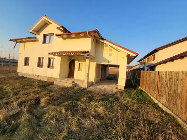 Casa individuala in Dumbravita, teren generos