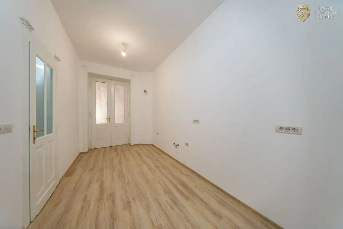 Apartament 2 camere ultracentral de vanzare