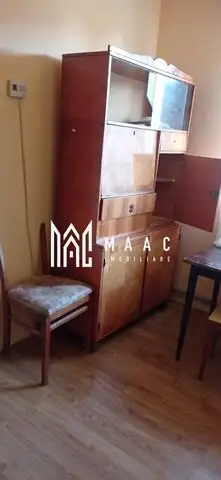 Apartament 3 Camere I Necesită Renovare I  Zona Țiglari