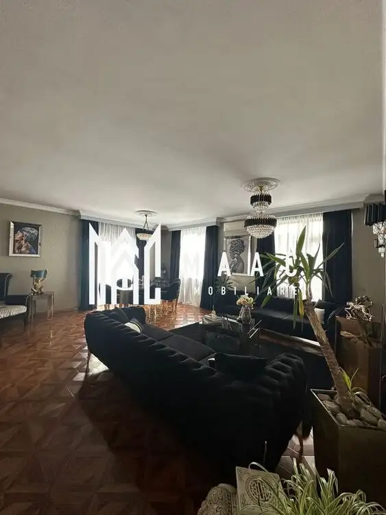 Apartament penthouse de lux cu terasa mare