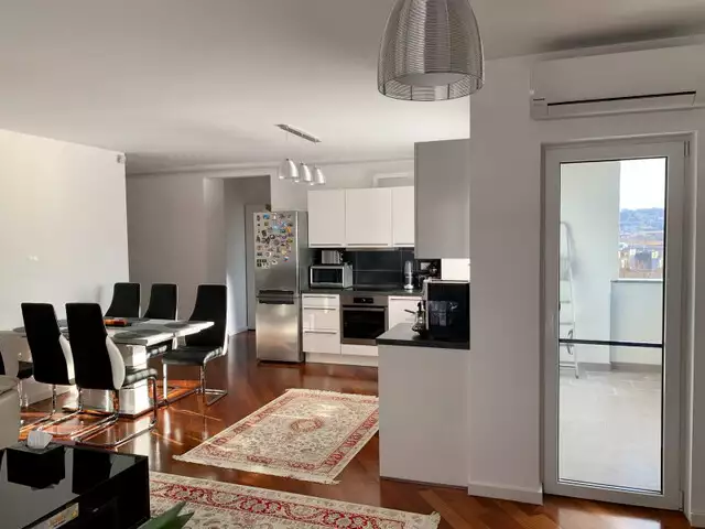 Mobitim vinde apartament 3 camere Gheorgheni
