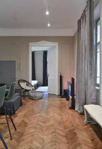 Mobitim vinde apartament  3 camere in cladire interbelica, Cluj-Napoca