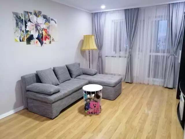 Apartament 3 camere in zona Aurel Vlaicu