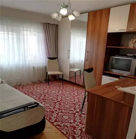 Apartament 3 camere in  Manastur zona Electrica