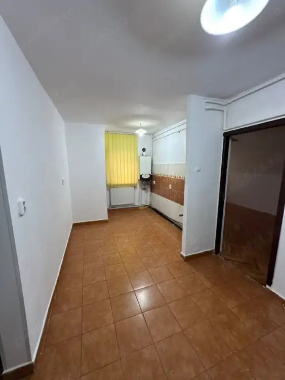 Apartament 2 camere in zona scolii Ion Creanga