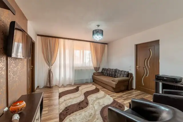 Apartament 3 camere - Craiovei - Etaj 1