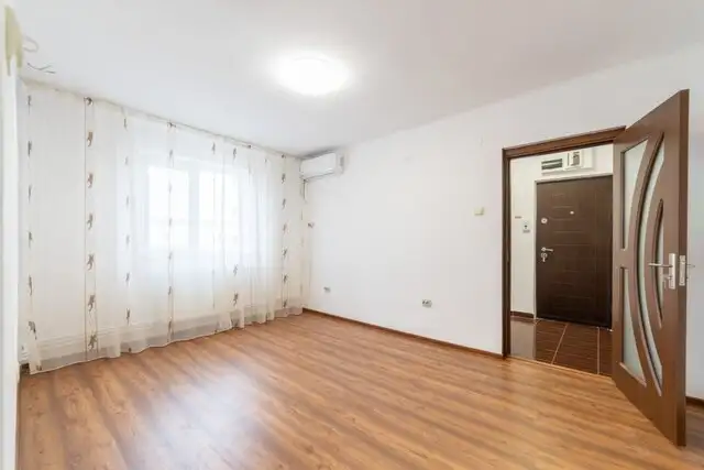 Apartament 2 camere, Trivale-langa scoala 13