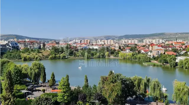 Se vinde apartament, 2 camere in Intre Lacuri